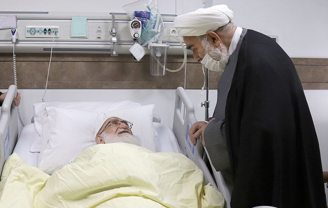 عیادت رئیس دفتر مقام معظم رهبری از آیتالله نوری همدانی