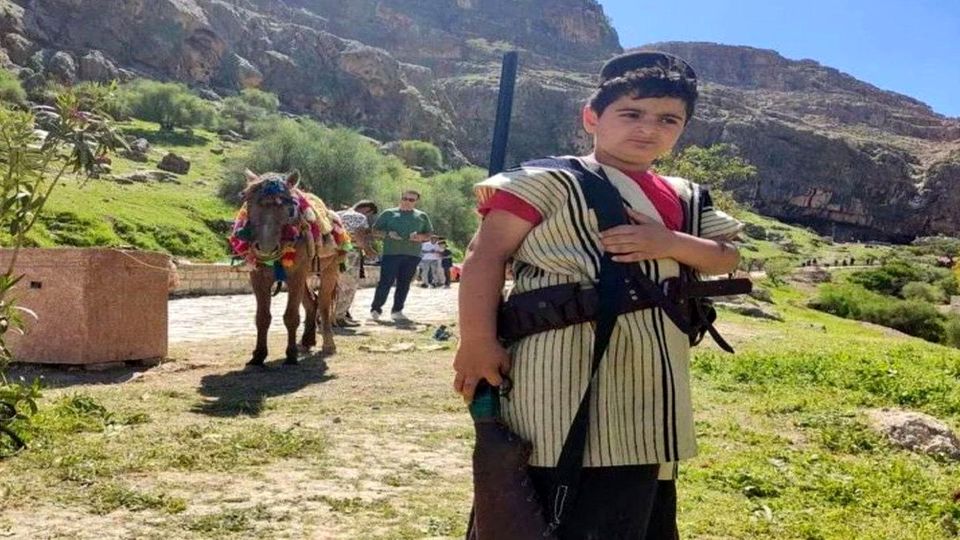 عموی شهید کیان پیرفلک: روایت صحیح همانی است که مادر کیان مطرح میکند